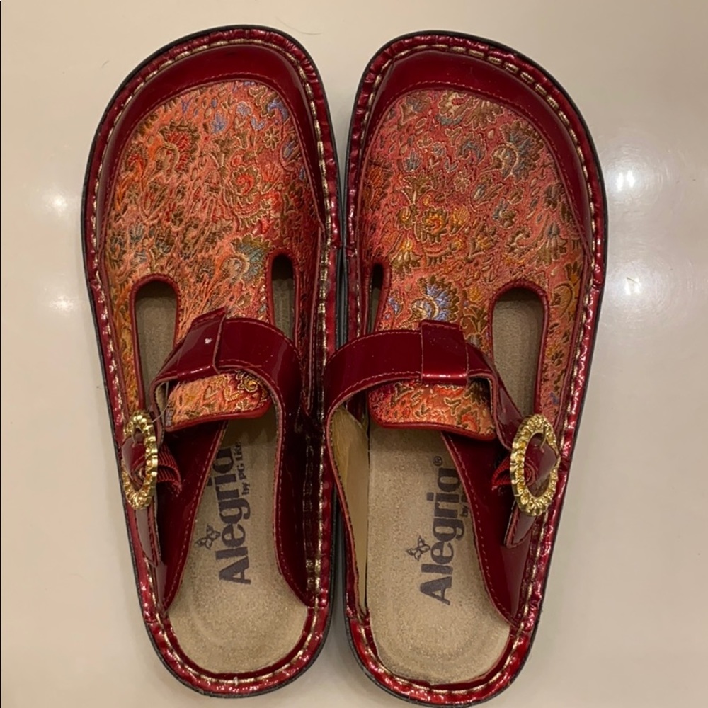 algeria red fabric shoes